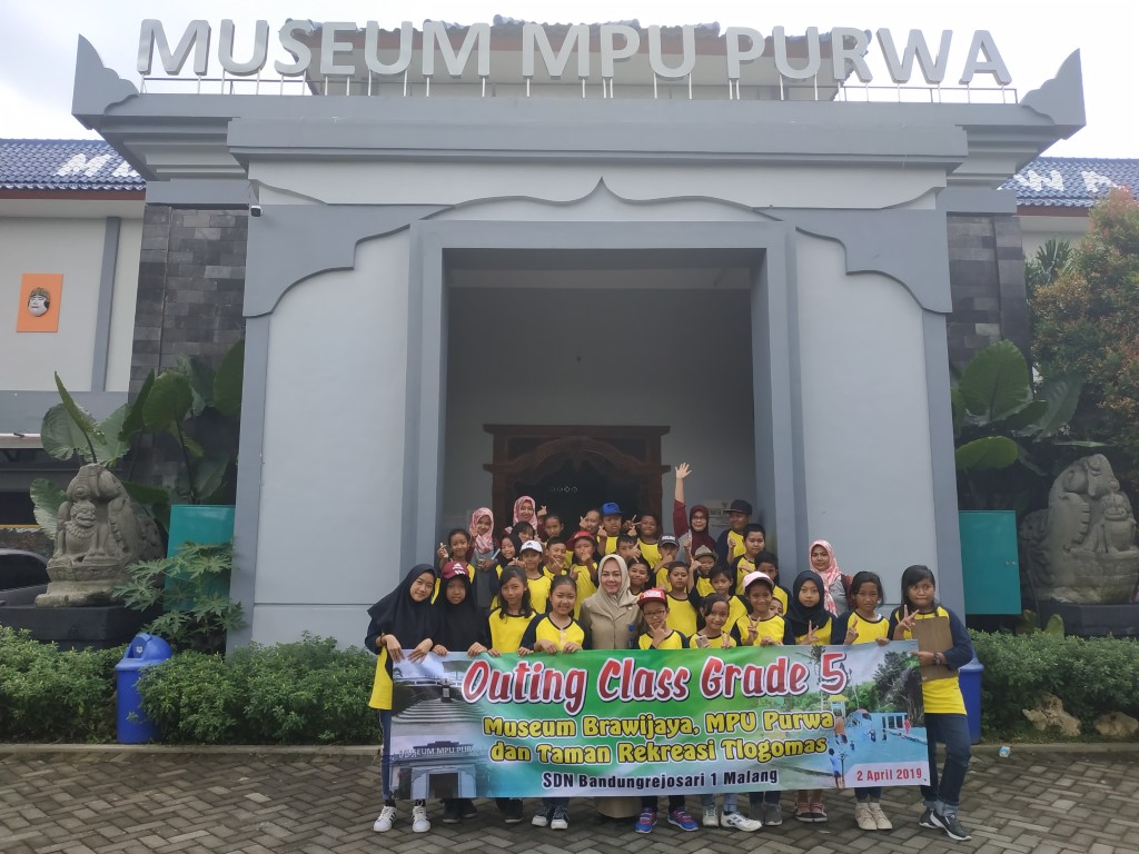 Kunjungan SDN Bandungrejosari I ke Museum Mpu Purwa