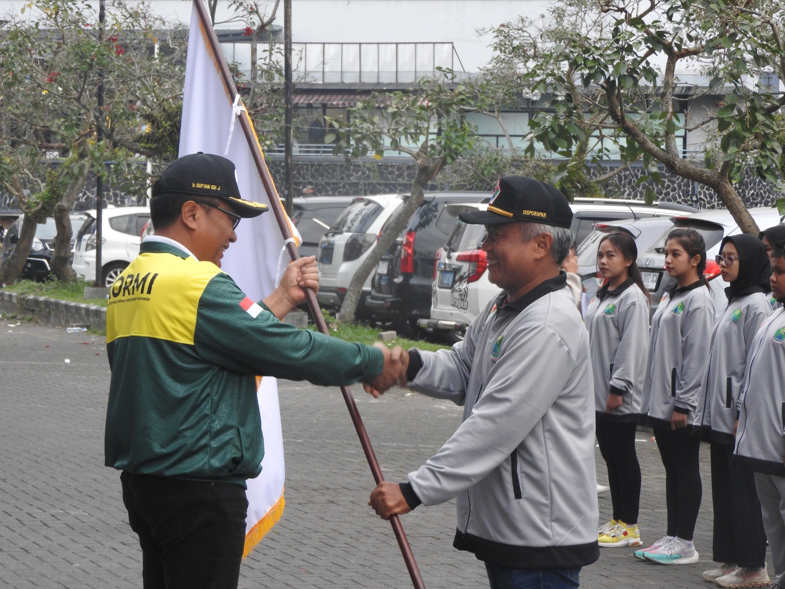 Wakil Wali Kota Malang Berangkatkan 561 Pegiat Olahraga Masyarakat yang Akan Berlaga di FORNAS VII Jawa Barat